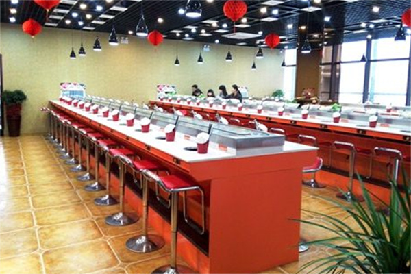裕田回转自助火锅