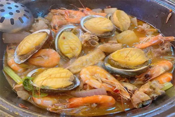 乐稻馆火锅泉水鲍鱼鸡加盟