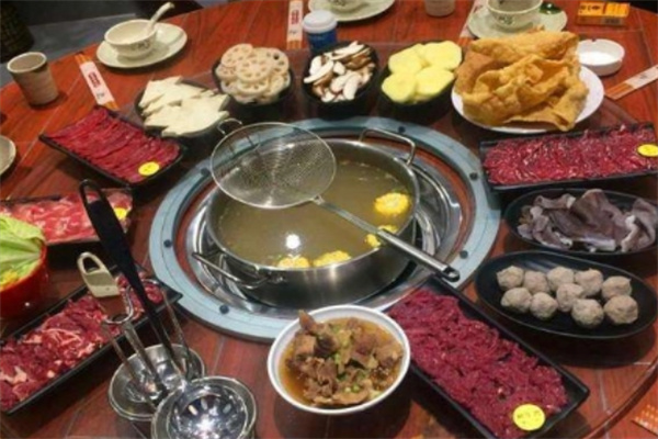 潮园全牛火锅店加盟