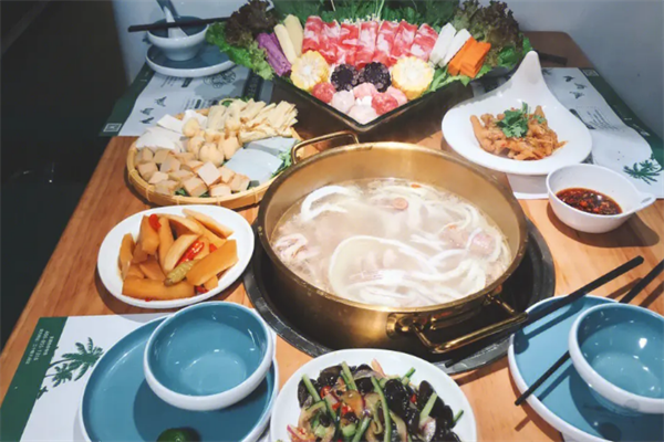 椰国飘香椰子鸡加盟