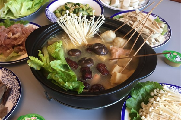 小米鸡煲火锅加盟
