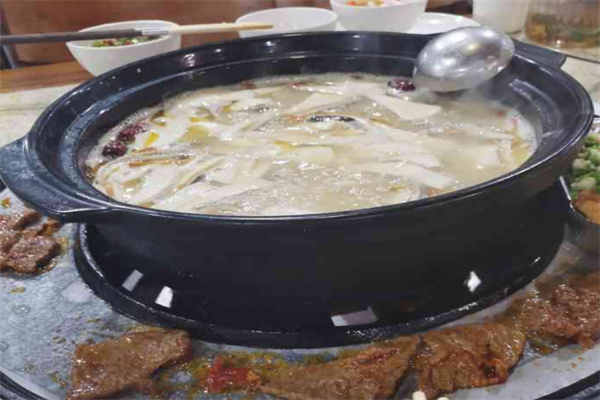 李汤汤火锅加盟