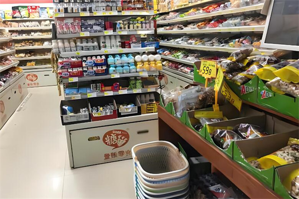 糖巢量贩零食加盟