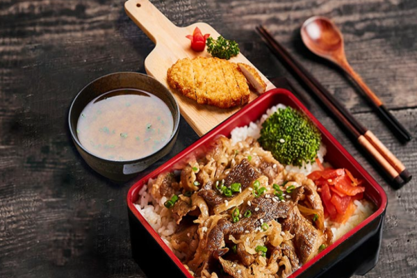 樱食家日式简餐