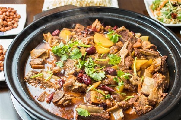 牛大福牛排牛尾砂锅炖