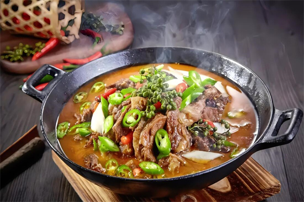 牛二郎牛腩煲加盟