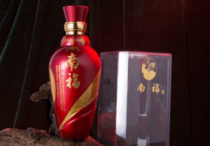 南福白酒