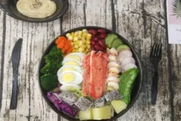 蔬三时轻食沙拉