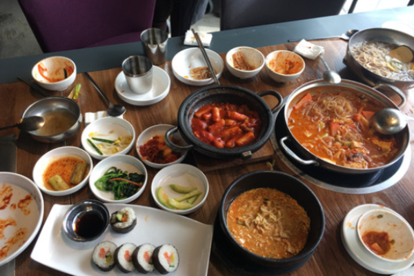 故乡屋韩国料理加盟