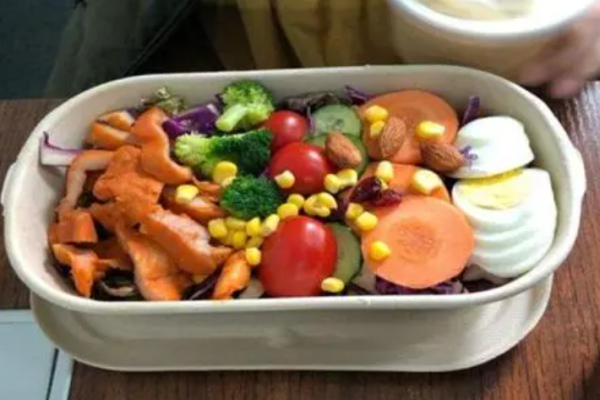 禾苞轻食加盟