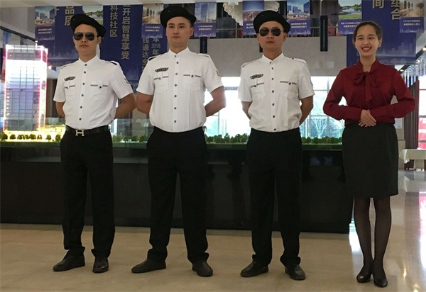 爱尚服装
