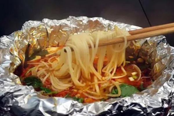 醉乐锡纸米线