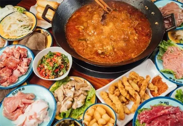 曹门地摊火锅