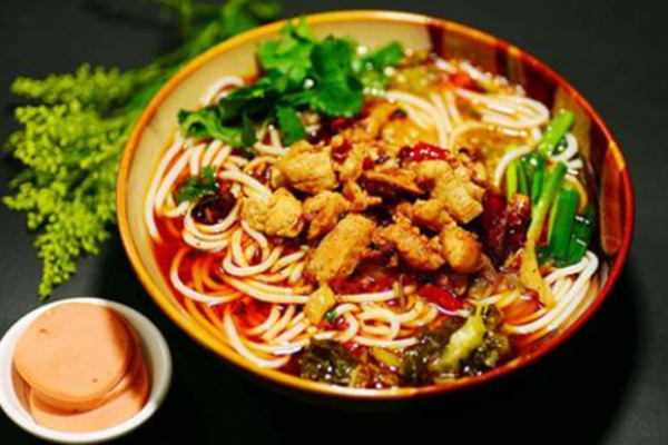 沁麦源过桥米线加盟