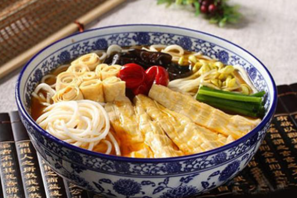 食之轩过桥米线加盟