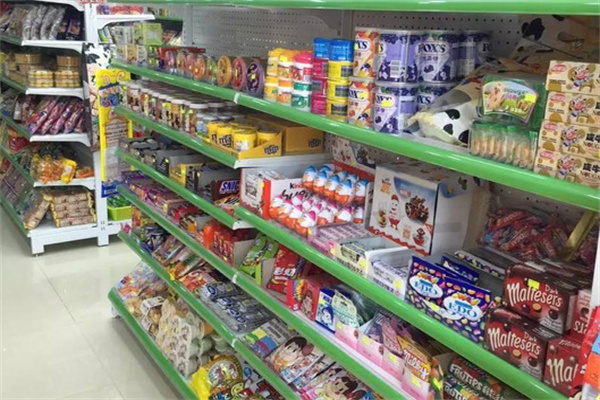 七货零食店