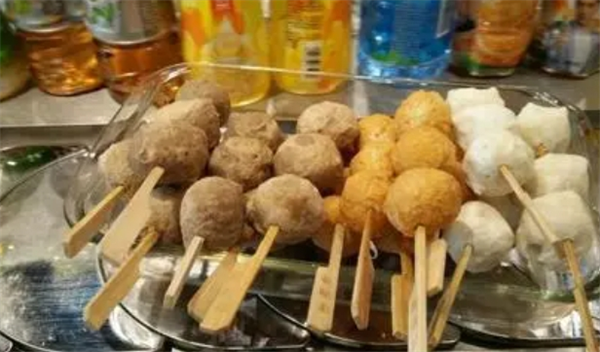 穆禾家清真时尚转转小火锅