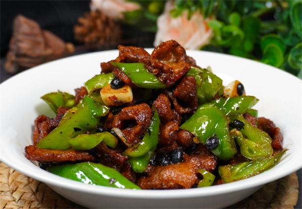 杨师傅辣椒炒肉