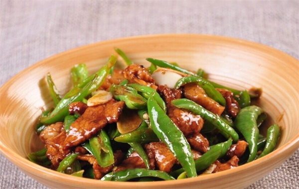 杨师傅辣椒炒肉