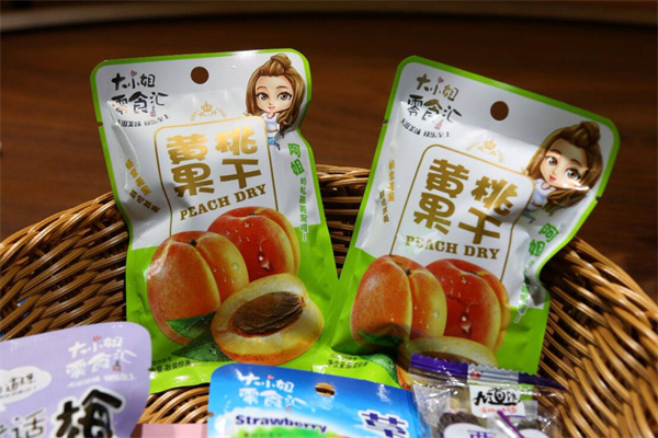 周末食光休闲食品加盟