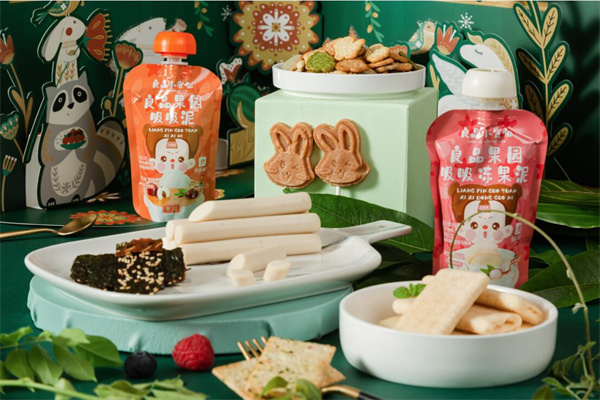 心晨食汇休闲食品加盟