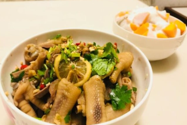 任品鸭泰汁鸡爪