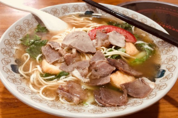 牛小隆牛肉面馆