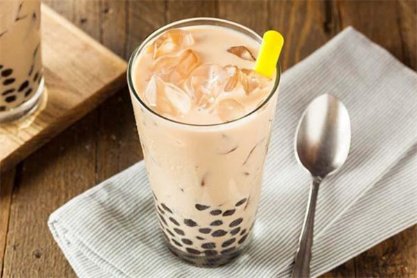 茶言鲜语奶茶加盟