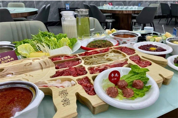 庖丁荟潮汕牛肉火锅加盟