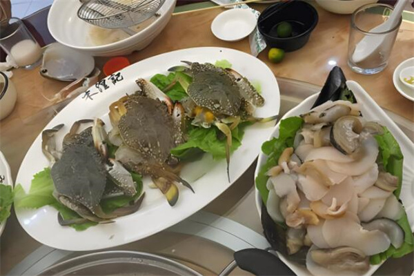 禾湟记海鲜火锅加盟
