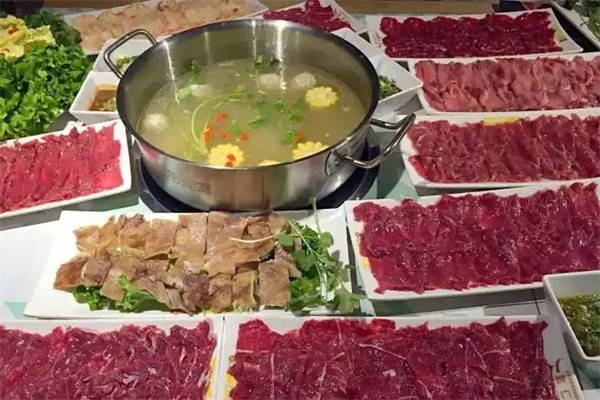 四盈牛馆潮汕牛肉火锅