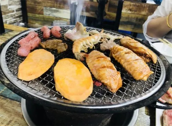 燚东北泥炉烤肉