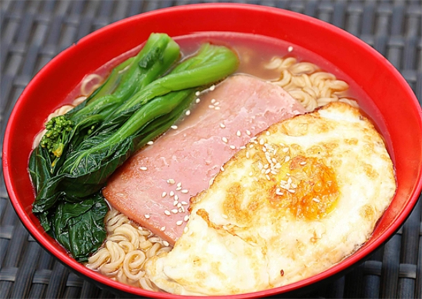 小晴天泡面小食堂