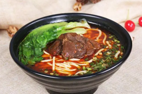 李伟明秘制牛肉面