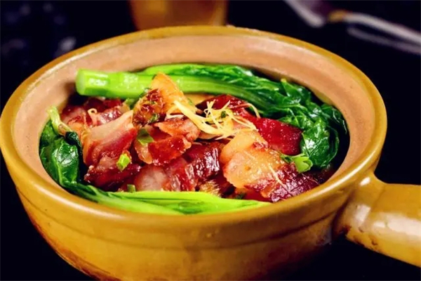 汤膳轩煲仔饭
