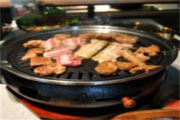 小明家烤肉