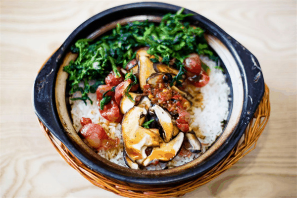 煲香婆煲仔饭