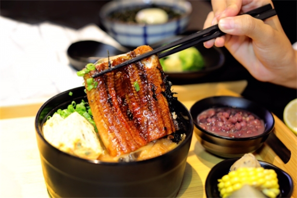 丼联盟日式烧肉饭