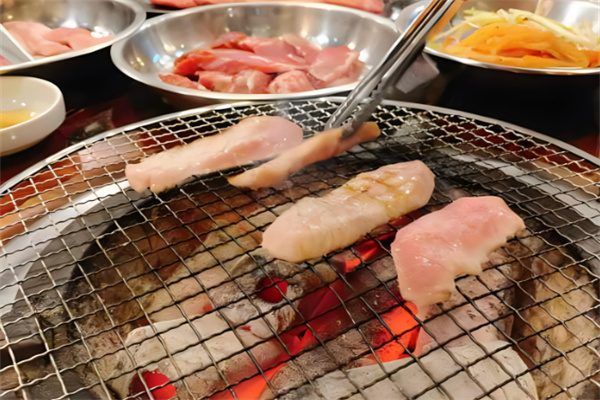 小本家韩国料理烤肉店加盟