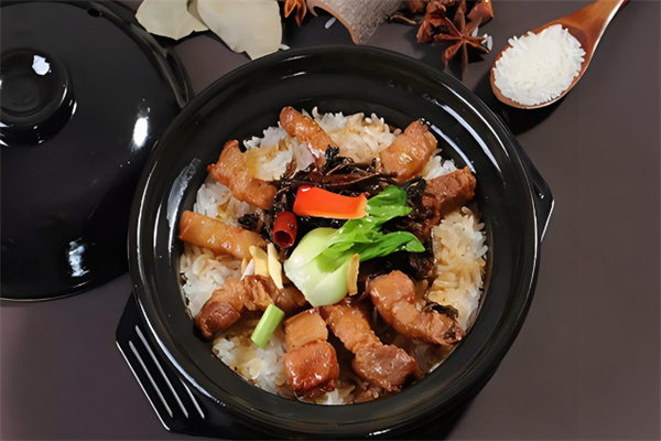 牛师傅煲仔饭加盟
