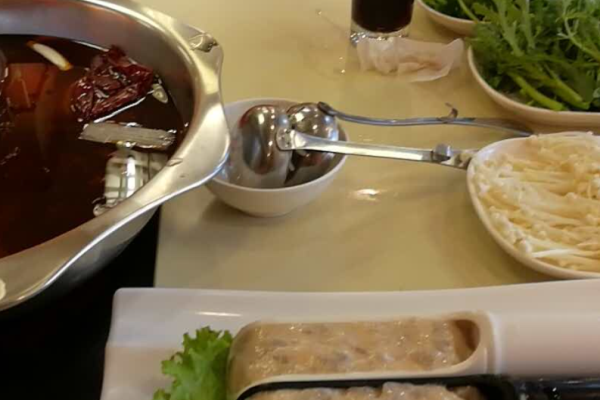 布卡德火锅店加盟
