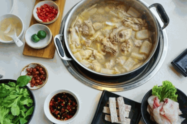 椰叙海南椰子鸡火锅加盟