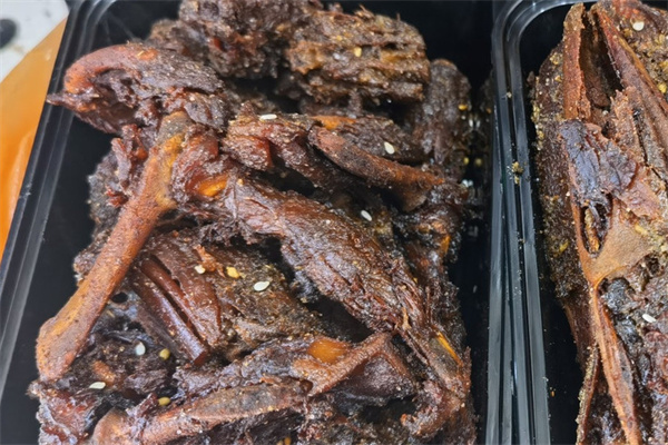 嗨专鸭熟食