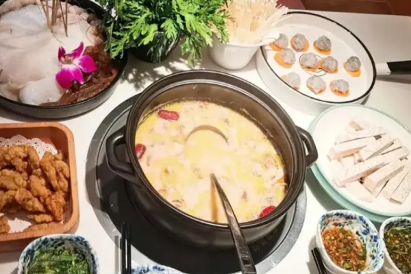 膳记猪肚鸡