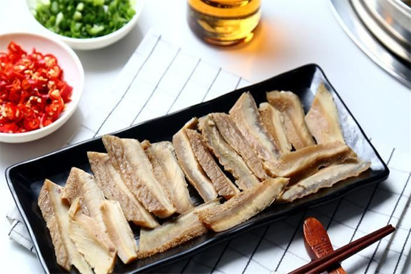 新爵牛庄