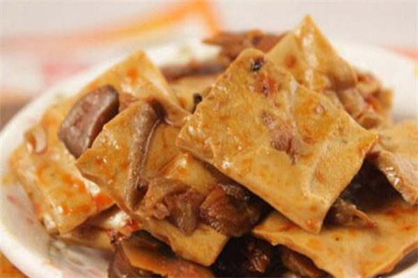 潮食汇零食加盟