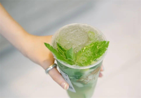 广柠手打柠檬茶