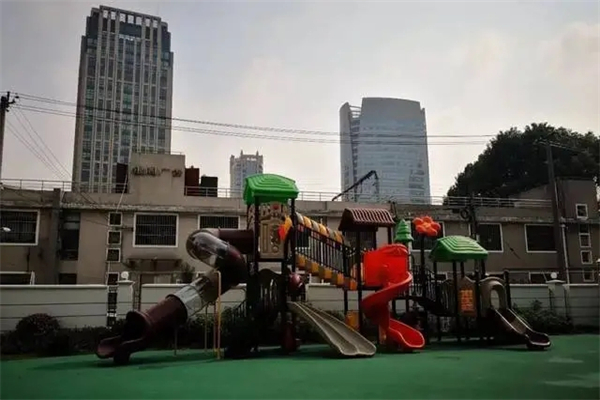 东展教育