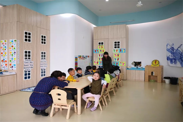 东展教育