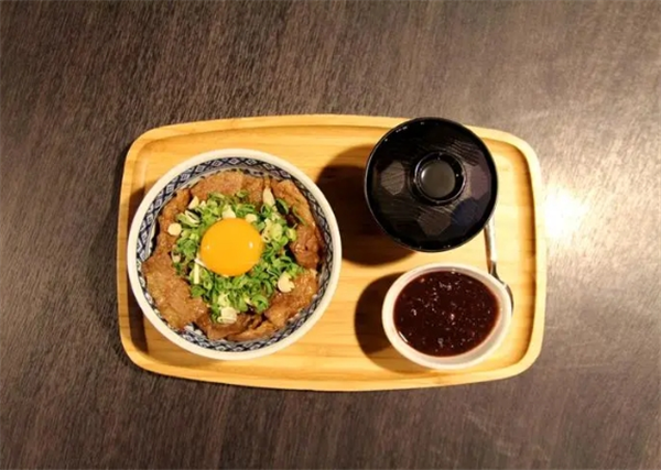町丼烧肉丼饭